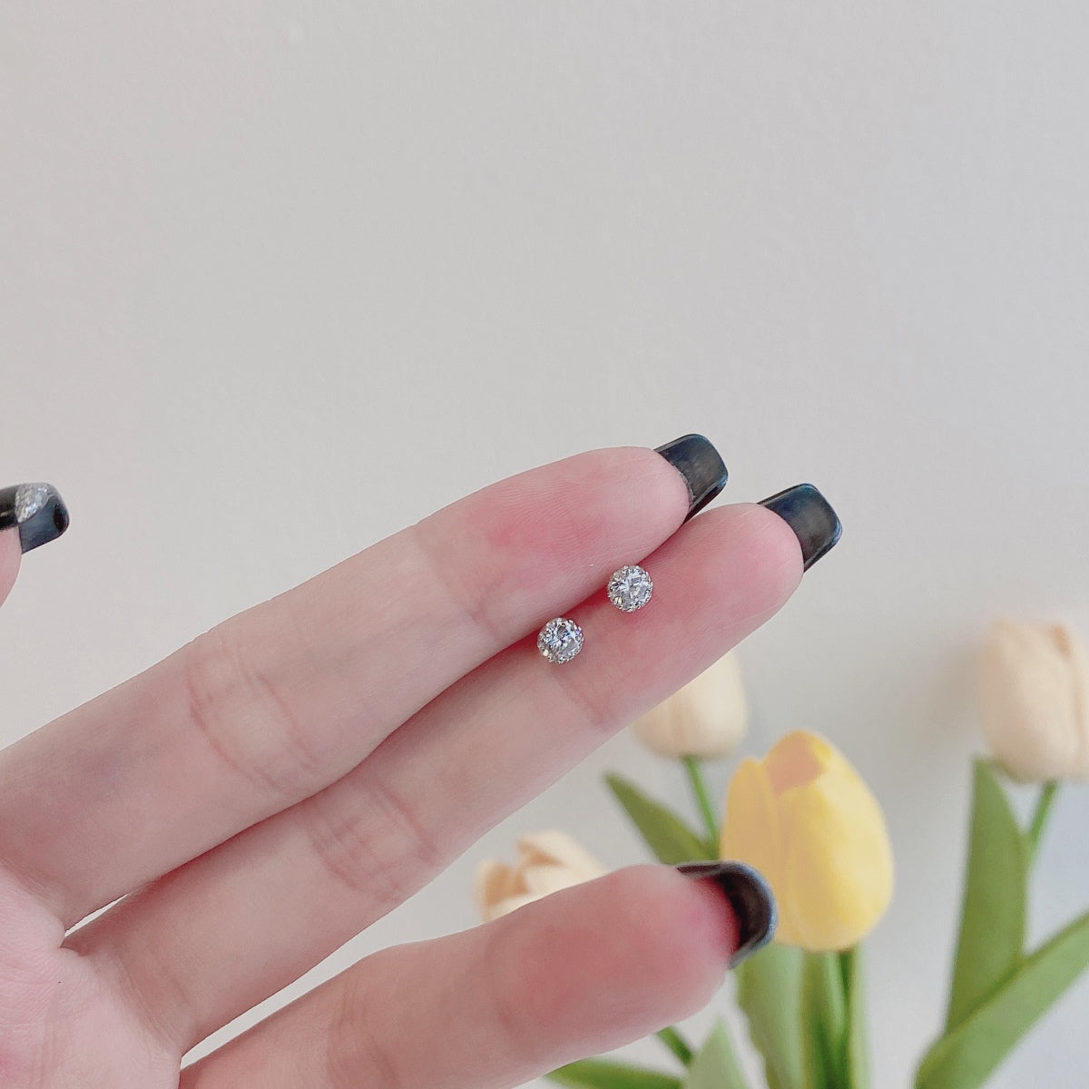 [RAFFINE]Sparkling Colorful Round Shape Earrings