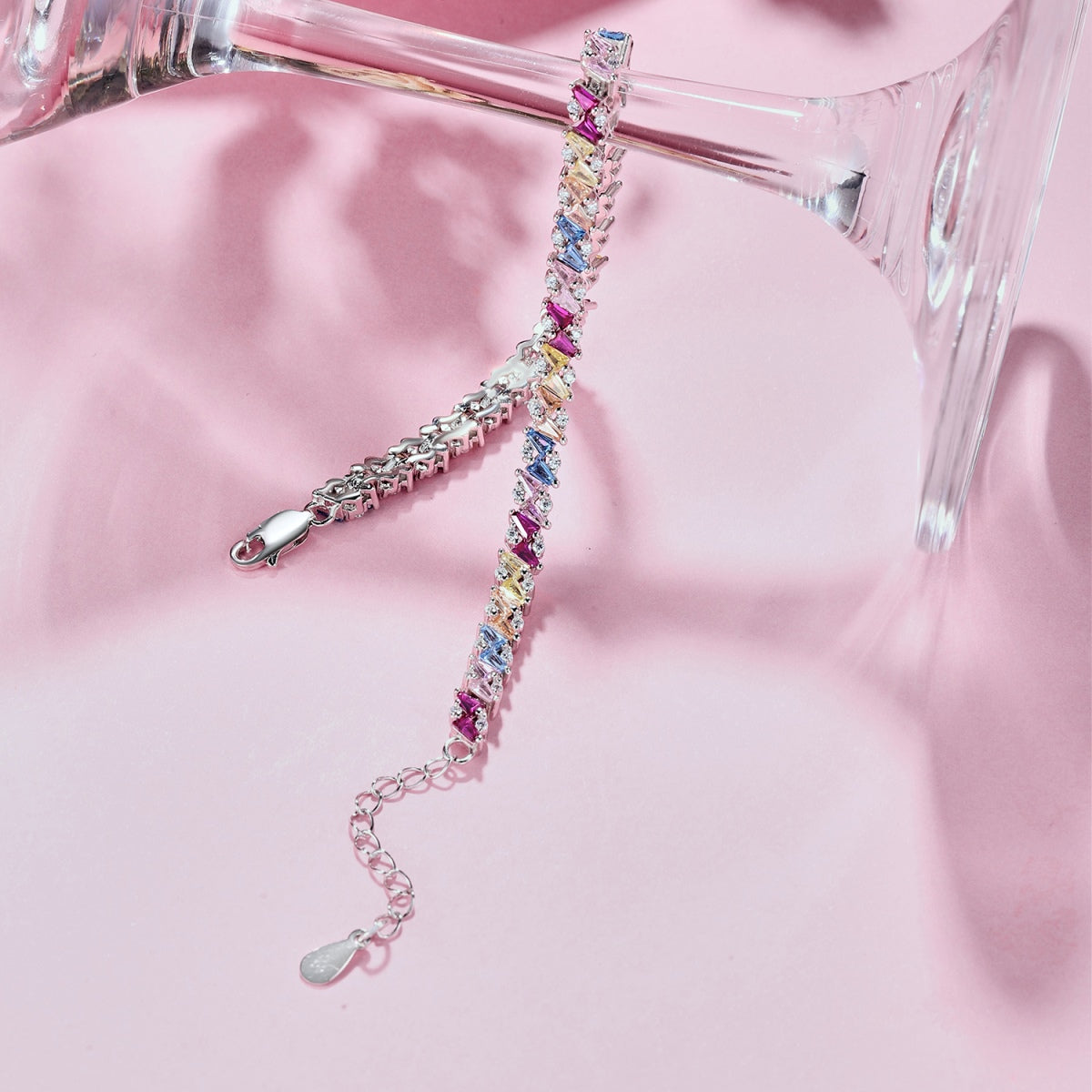 [RAFFINE]Pulsera de fiesta adornada con brillantes y cortes múltiples