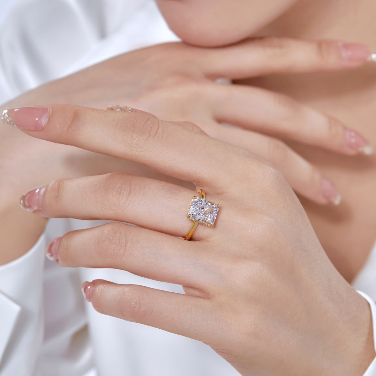 [RAFFINE]4.0 Carat Ornate Enchanting Radiand Cut Banquet Ring