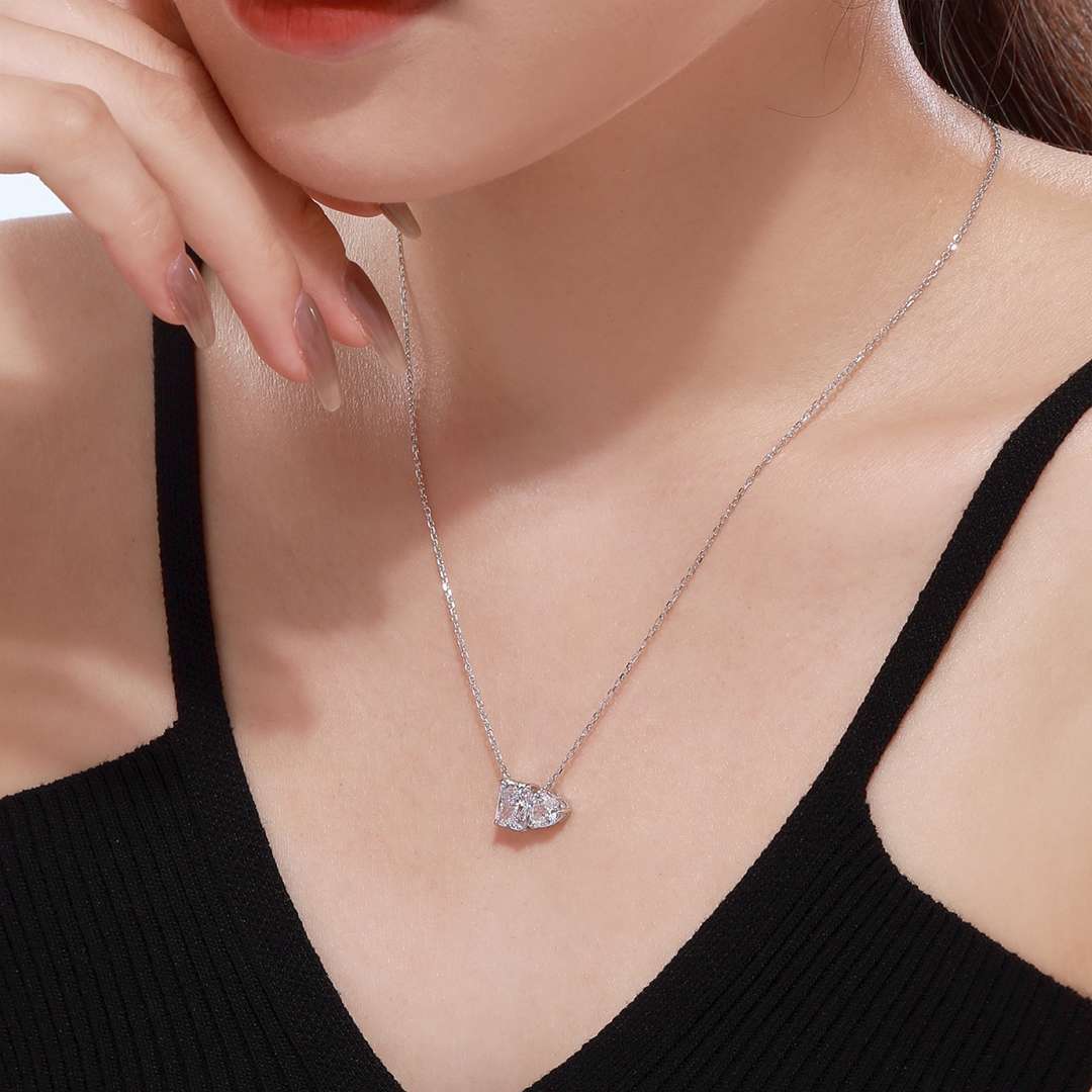 [RAFFINE]Collar deslumbrante con forma de cuadrado y corazón