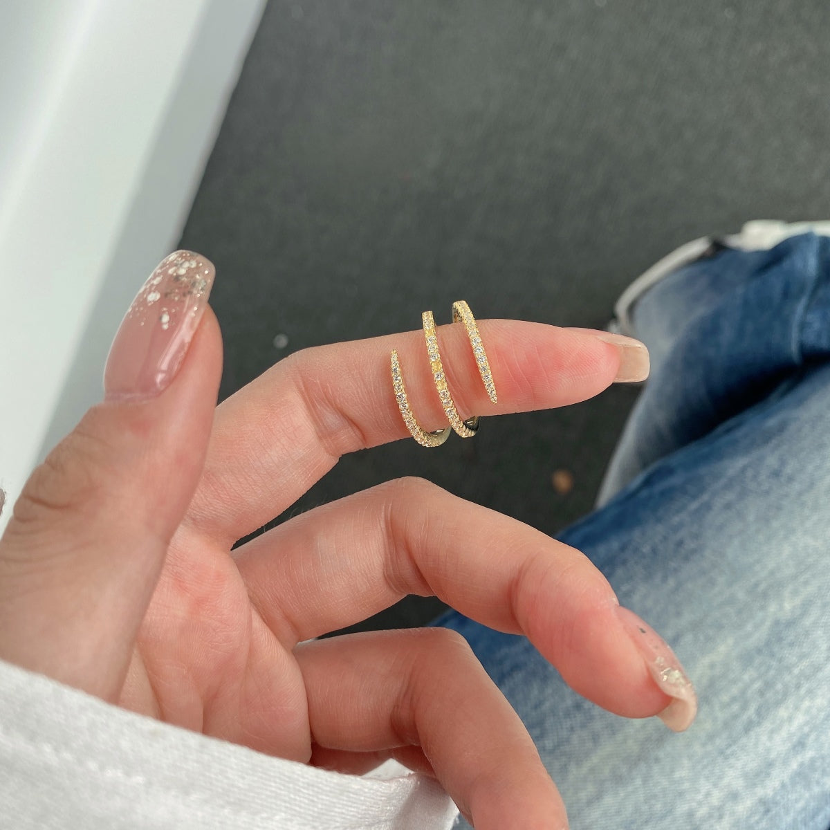 [RAFFINE]Unique Vibrant Entangle Daily Ring