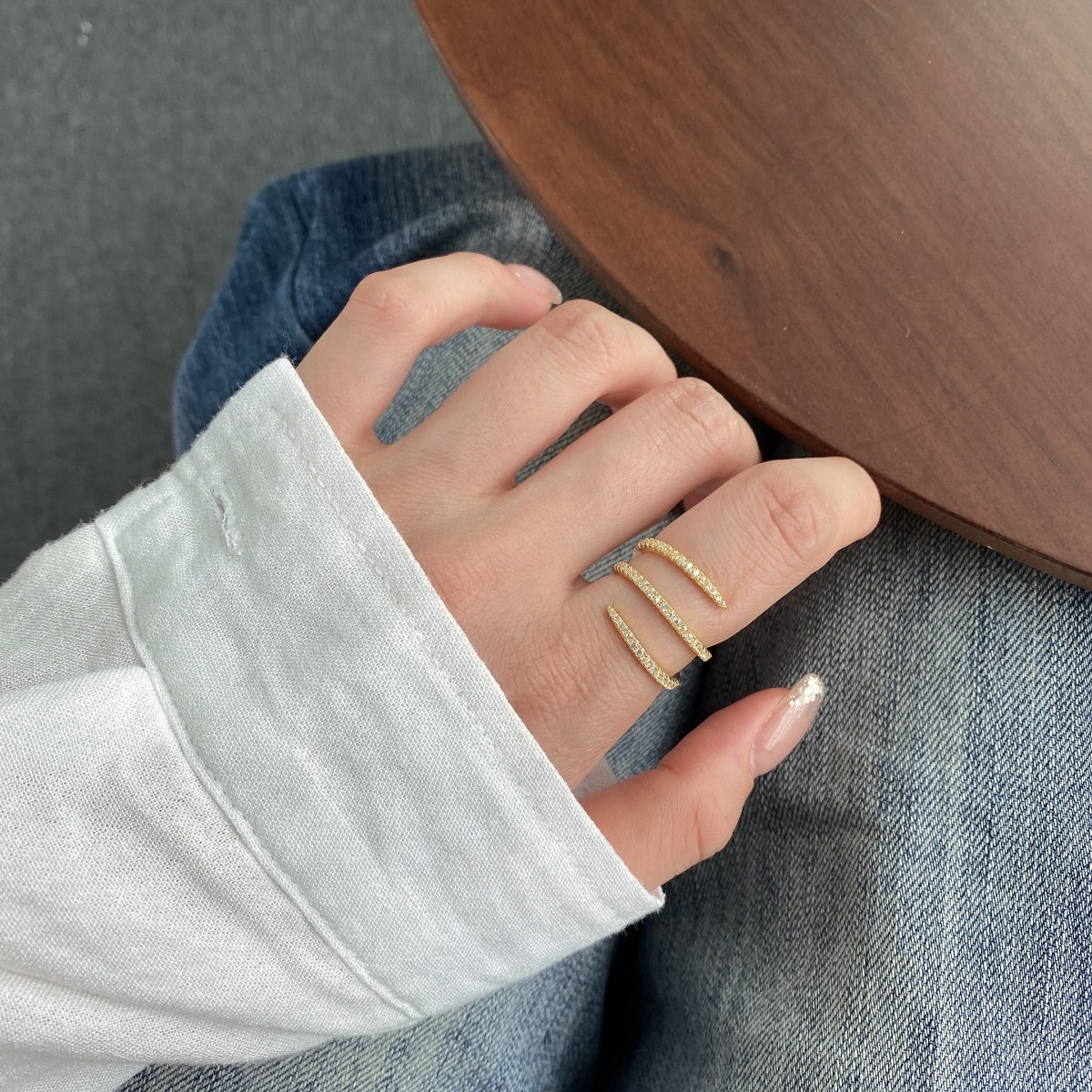 [RAFFINE]Unique Vibrant Entangle Daily Ring