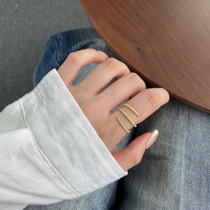 [RAFFINE]Unique Vibrant Entangle Daily Ring