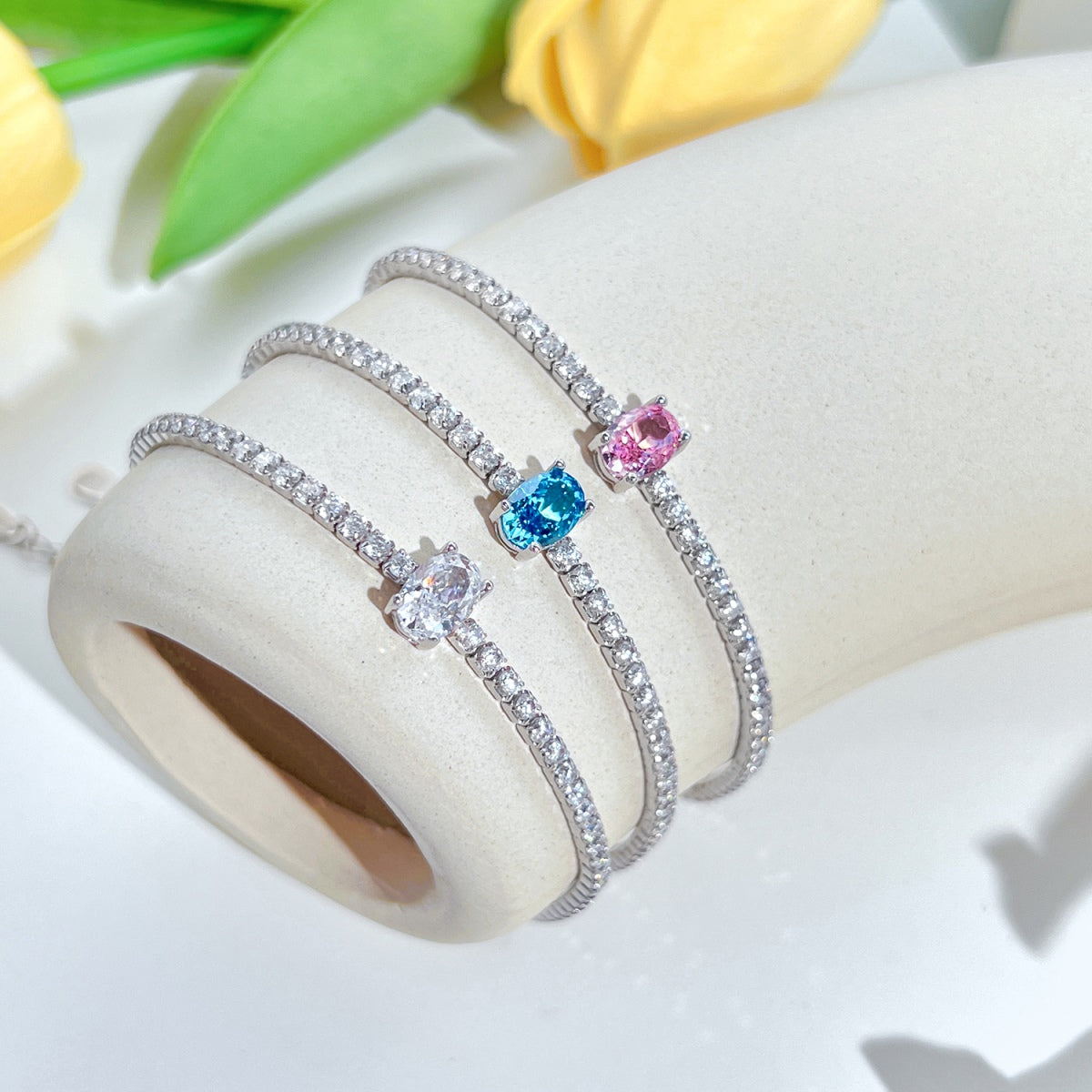 [Raffine]0,75 Karat exquisites ovales Tagesarmband
