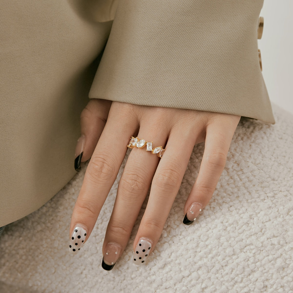 [RAFFINE]Delicate Multi Cut Ring
