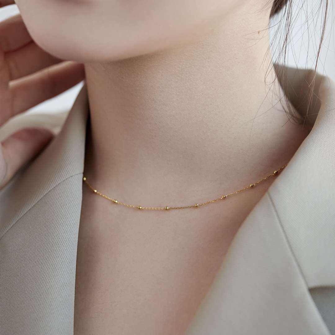 [RAFFINE]Collar sencillo con cadena de clavícula y cuentas pequeñas
