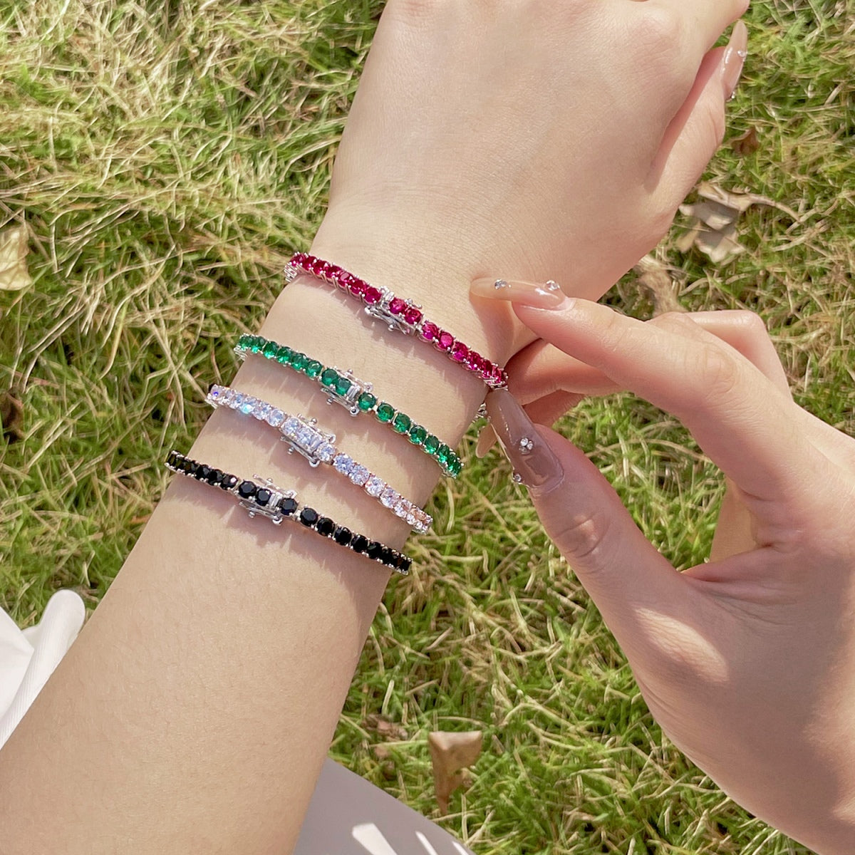 [RAFFINE] Pulsera de fiesta con corte redondo colorido y radiante