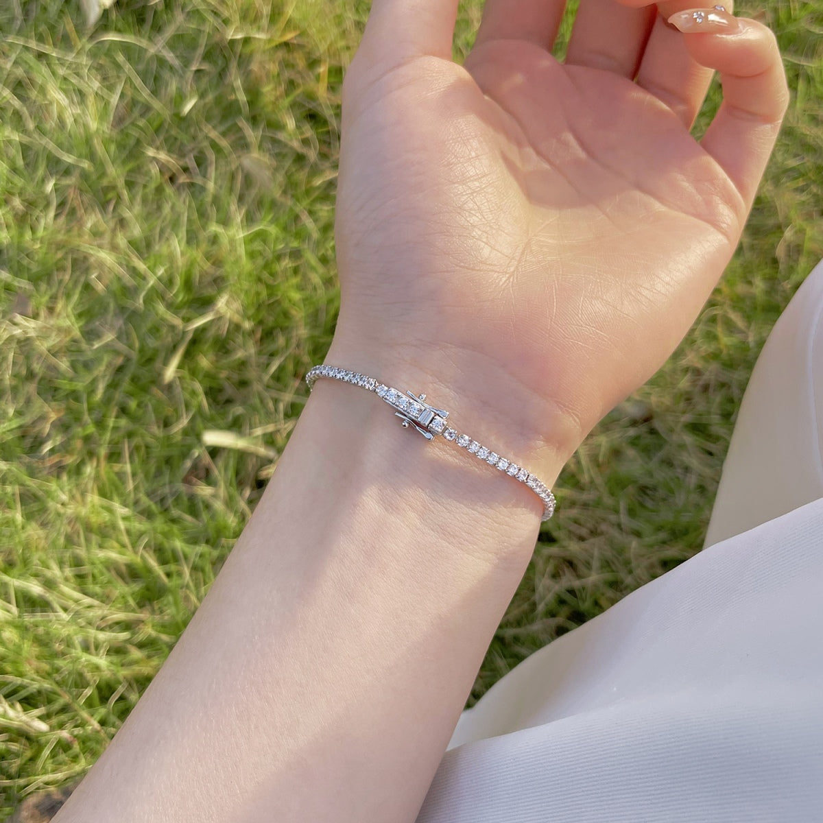 [RAFFINE] Pulsera de fiesta con corte redondo colorido y radiante
