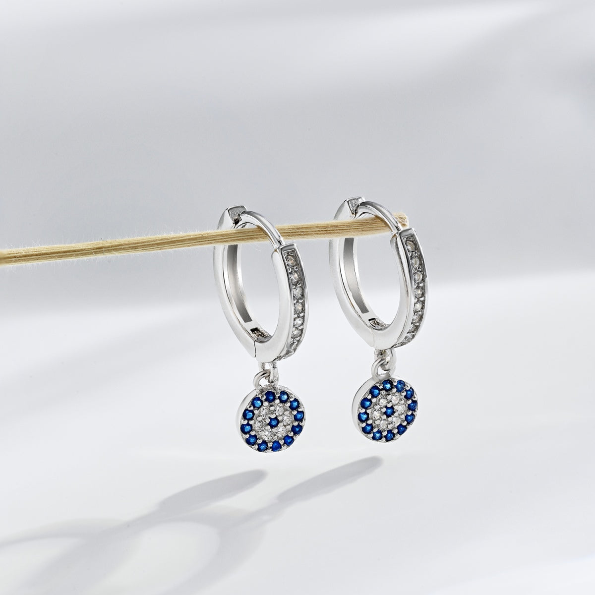 [RAFFINE]Pendientes únicos de ojo de diablo
