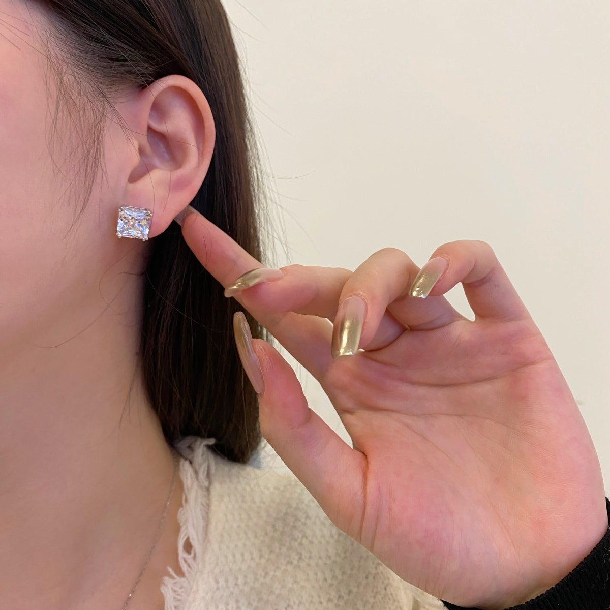 [RAFFINE]Pendientes delicados de forma cuadrada