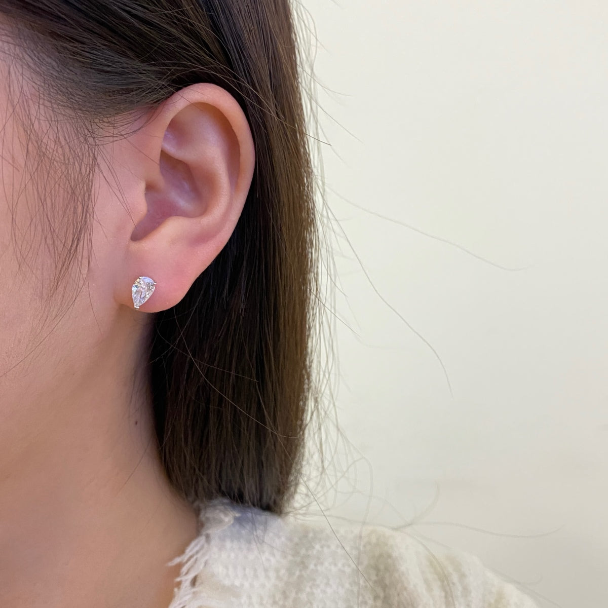 [RAFFINE]Pendientes con forma de gota de agua adornada