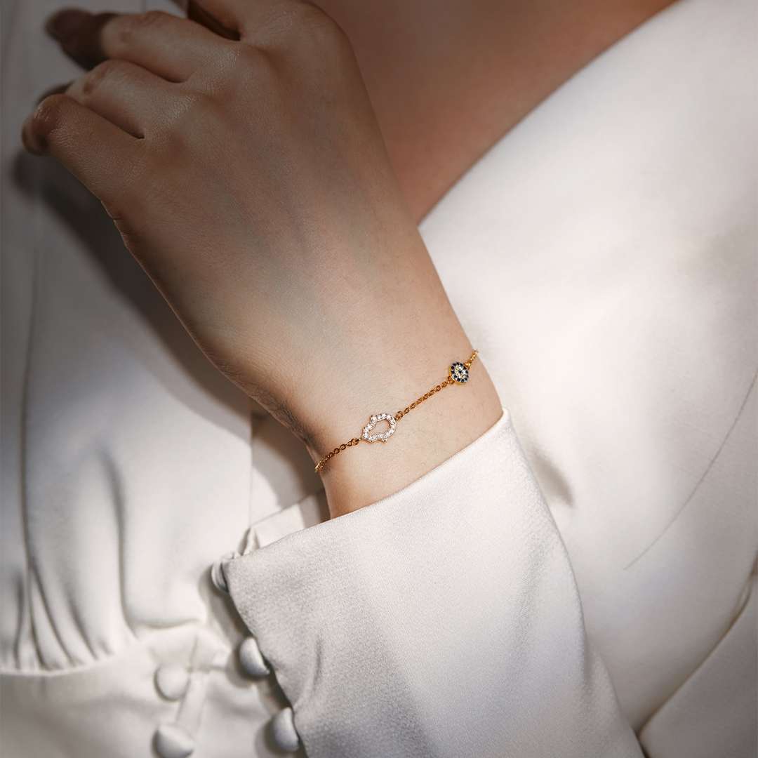 [RAFFINE]Collar con forma de Gost y forma redonda