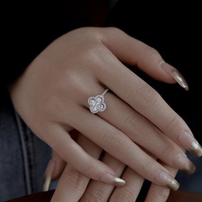 [RAFFINE]Luxurious Eternity Flower Shape Banquet Ring