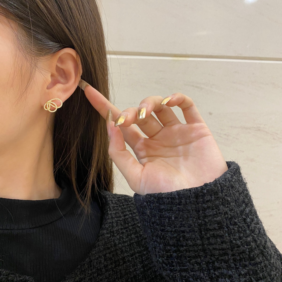 [RAFFINE] Exquisitos pendientes con forma de mariposa