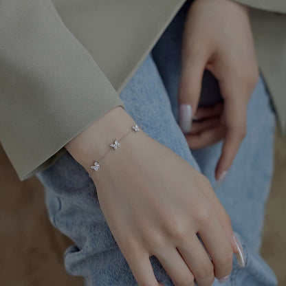 [RAFFINE]Radiant Butterfly Shape Necklace