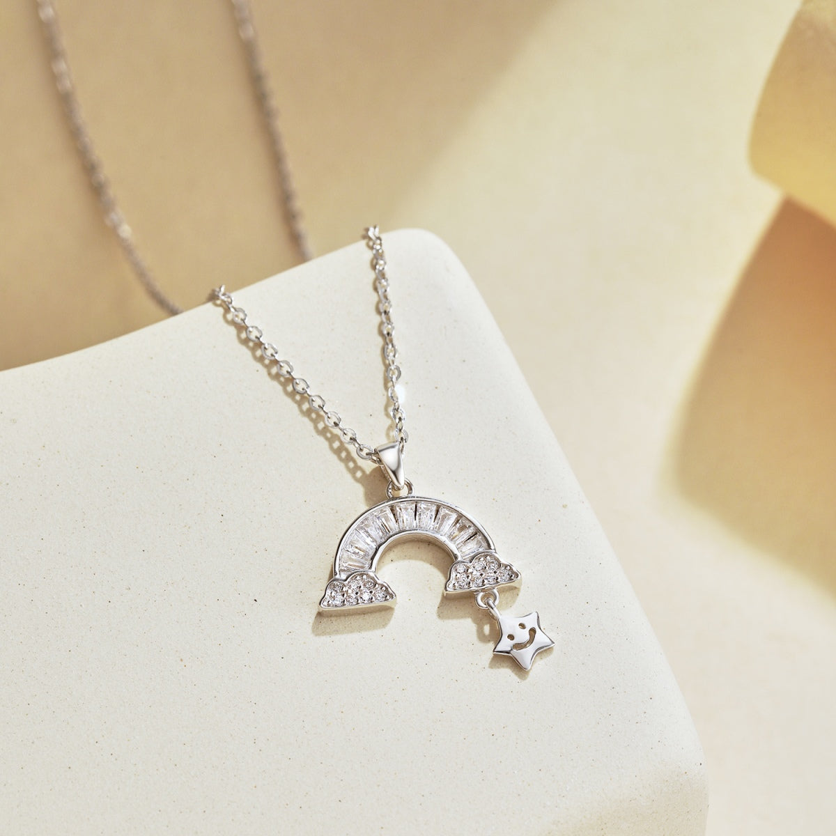 [RAFFINE]Collar único de estrella arcoíris