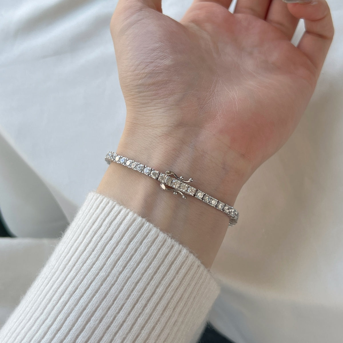 [RAFFINE]Dainty Charming Round Cut Tennis Bracelet