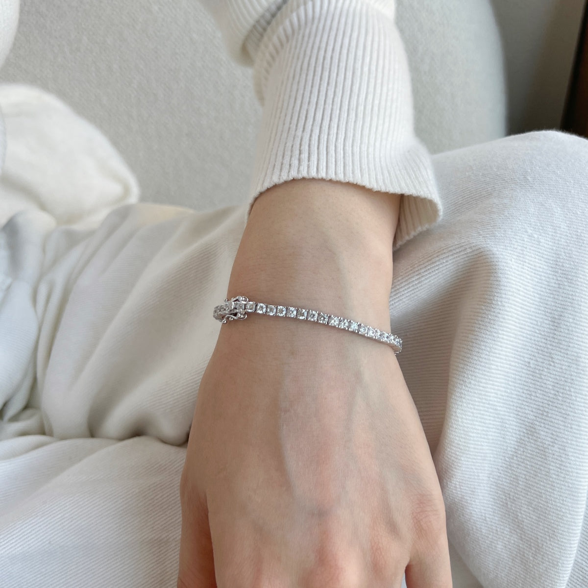 [RAFFINE]Dainty Charming Round Cut Tennis Bracelet