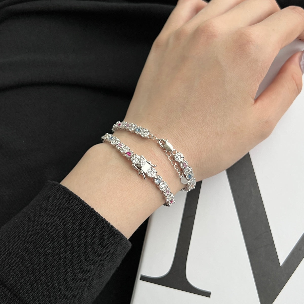 [RAFFINE]Dazzling Radiant Multi Cut Daily Bracelet