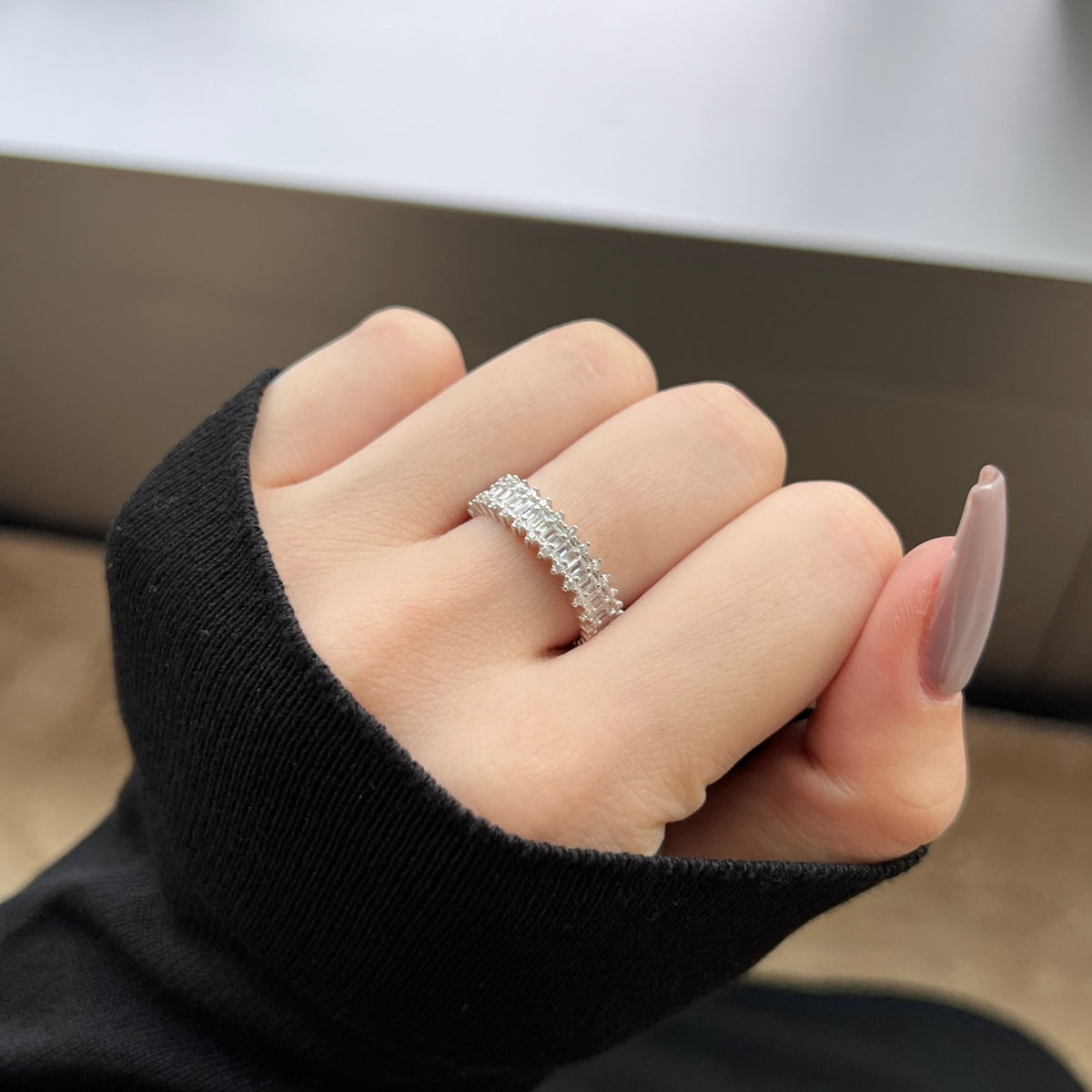 [RAFFINE]Splashy Ornate Emerald Cut Cocktail Ring