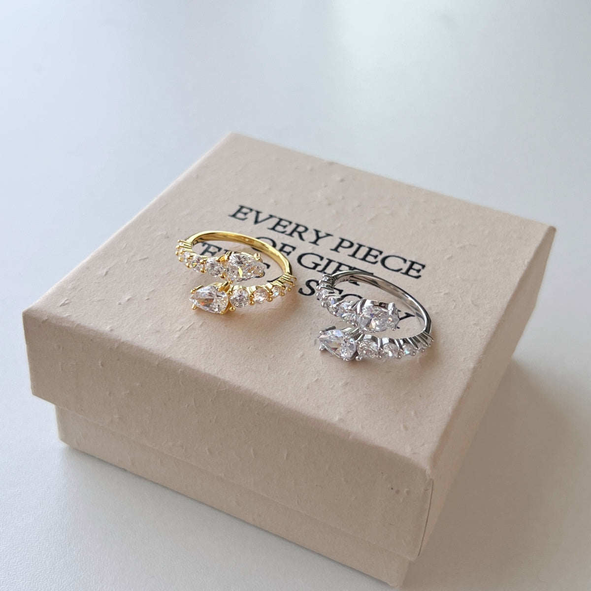 [RAFFINE]Delicate Lively Snake Shape Daily Ring