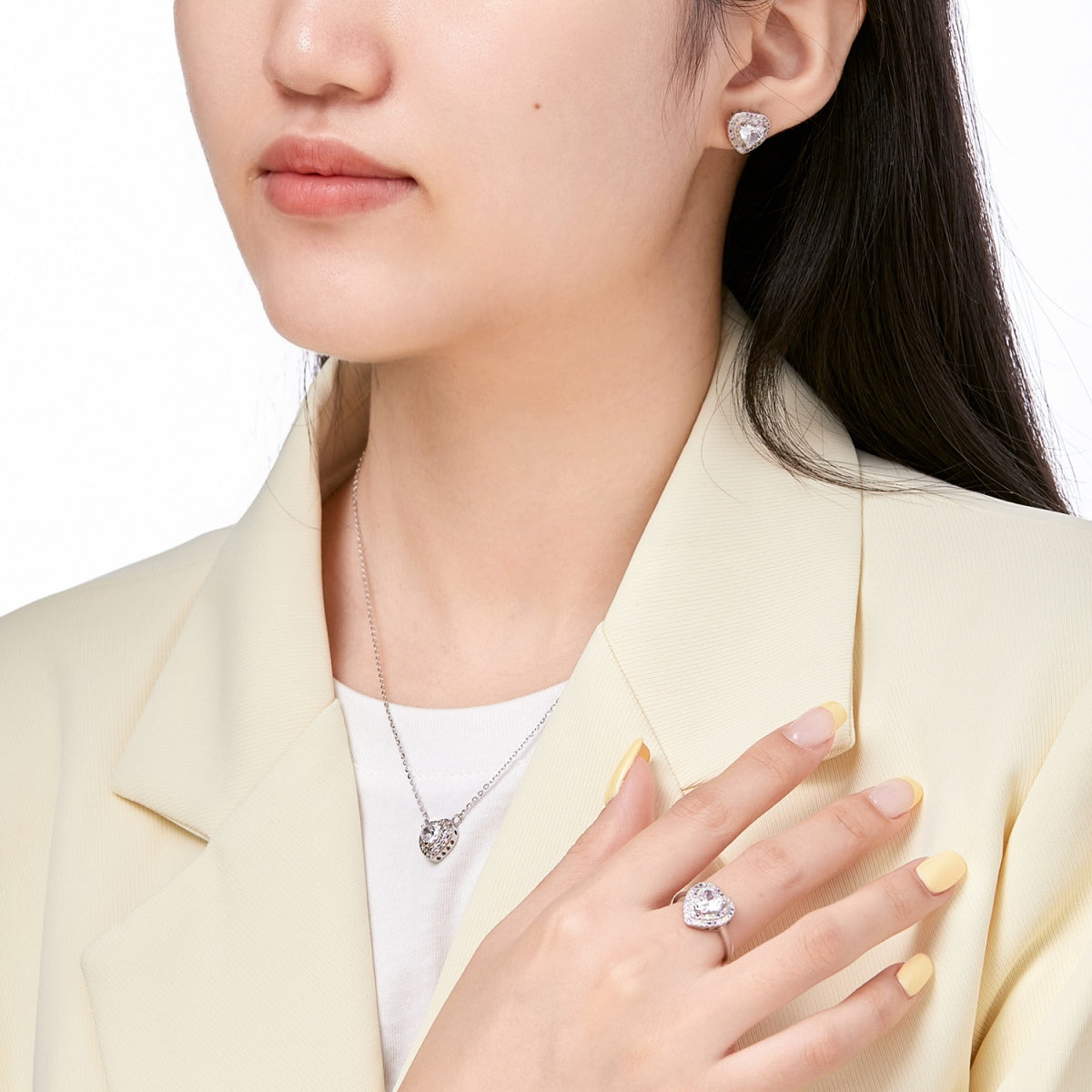 [RAFFINE]Delicate Ebullient Heart Shape Wedding Ring