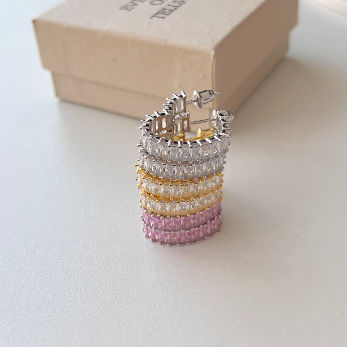 [RAFFINE]Pendientes de corazón radiante recortado
