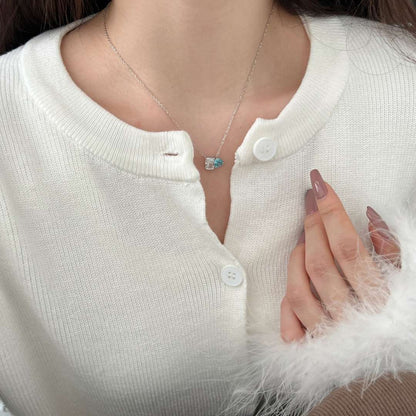 [RAFFINE]Collar deslumbrante con forma de cuadrado y corazón