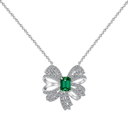 [RAFFINE] Collar lujoso con corte esmeralda en forma de flor