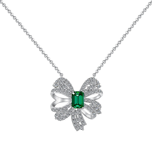 [RAFFINE] Collar lujoso con corte esmeralda en forma de flor