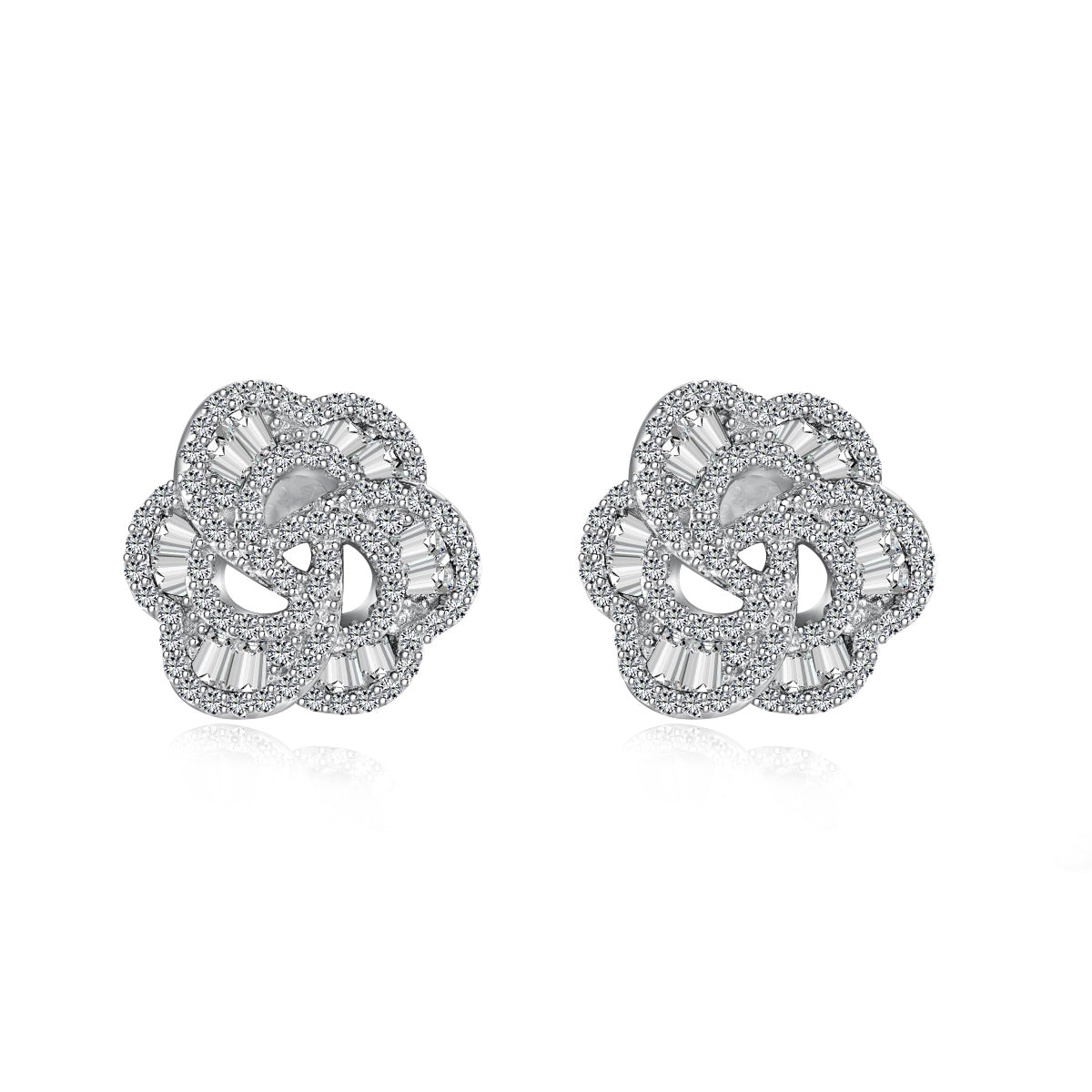 [RAFFINE] Exquisitos pendientes diarios con forma de flor