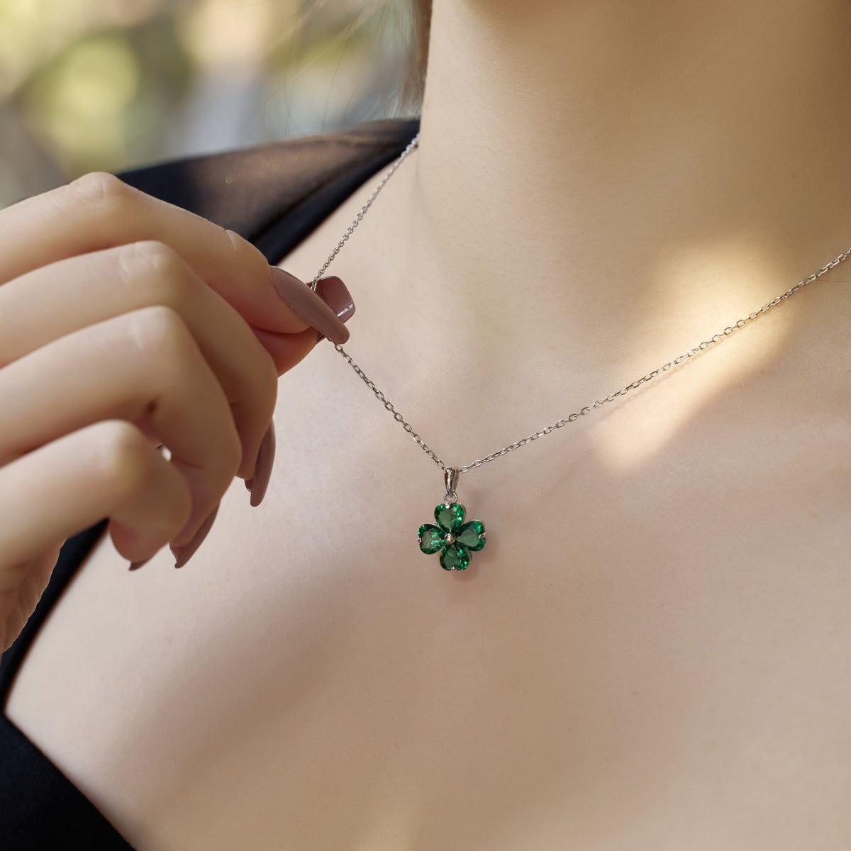[RAFFINE]Collar de cuentas de trébol de cuatro hojas en forma de corazón