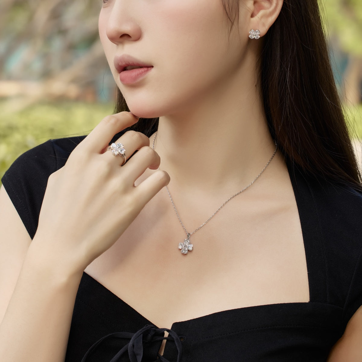 [RAFFINE]Heart-shaped Four-Leaf Clover Ball Ring