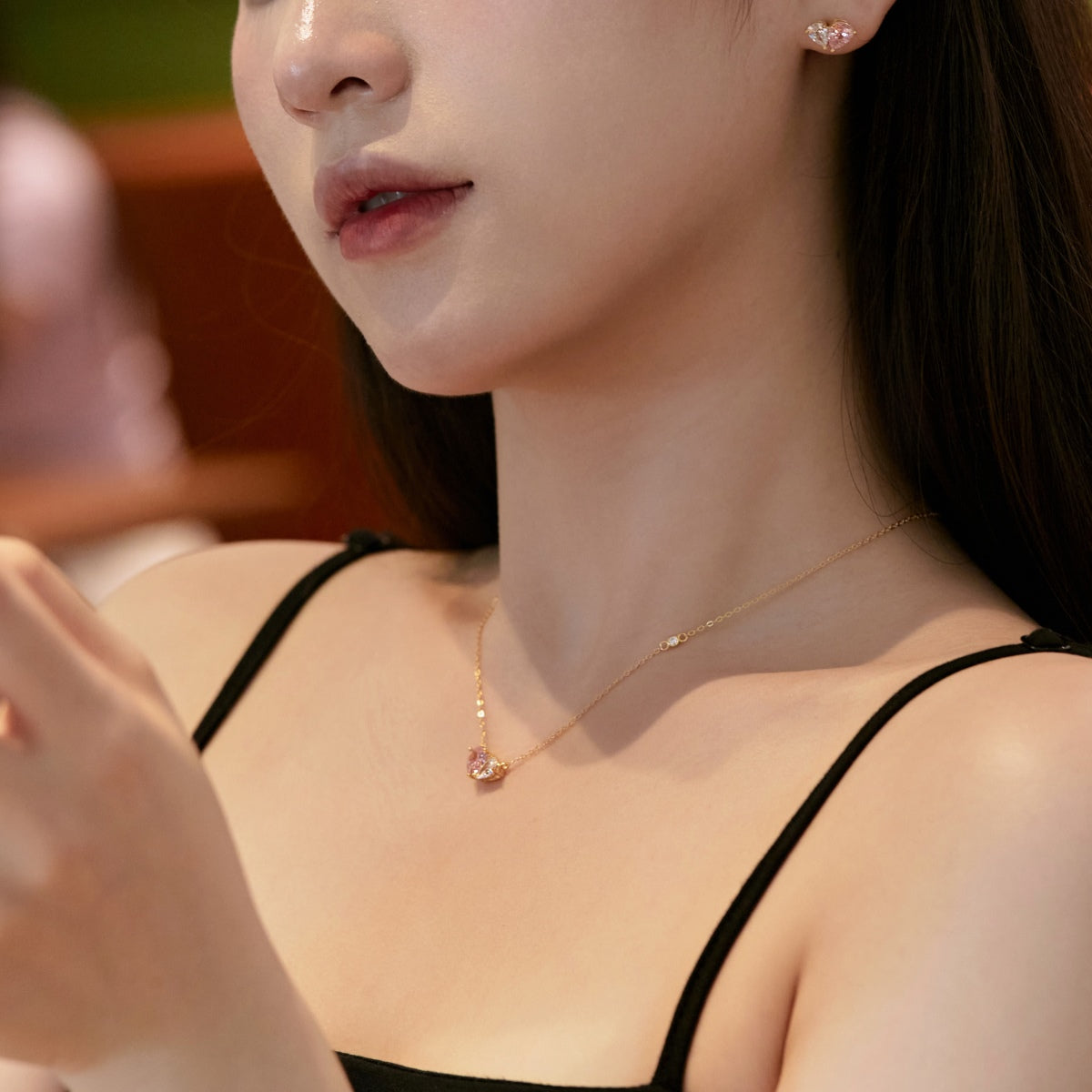 [RAFFINE]Dazzling Elegant Heart Cut Lover Earrings