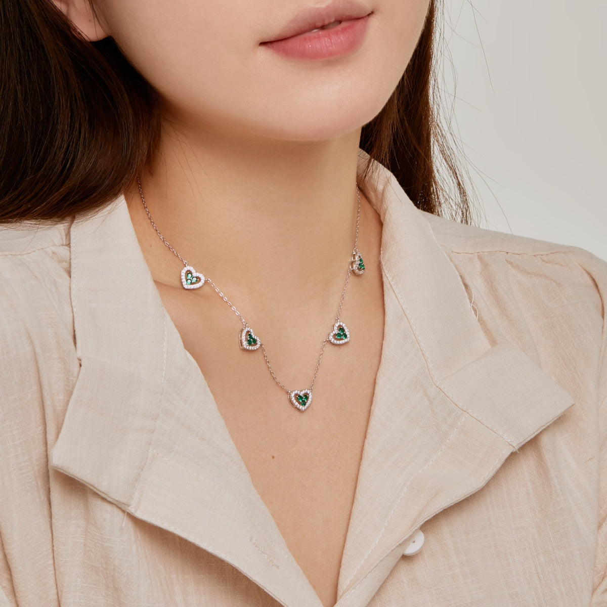 [RAFFINE]Sparkling Five Heart Necklace
