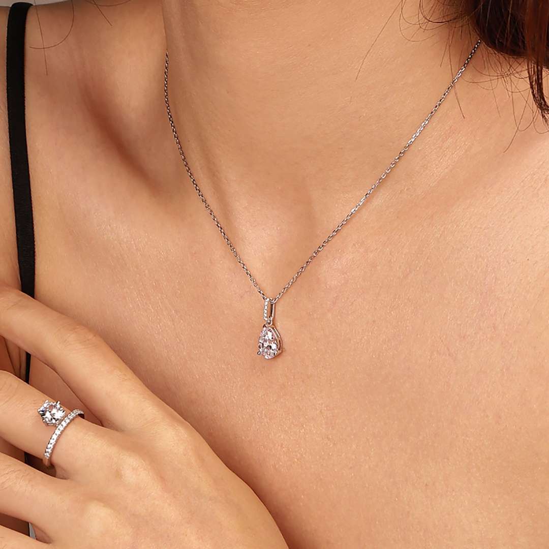 [RAFFINE]Delicado collar de moda con forma de gota de agua