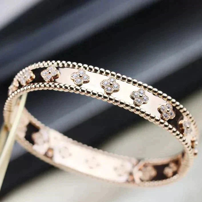 [RAFFINE]PULSERA DE TRÉBOL DE 8 MM CON DIAMANTES