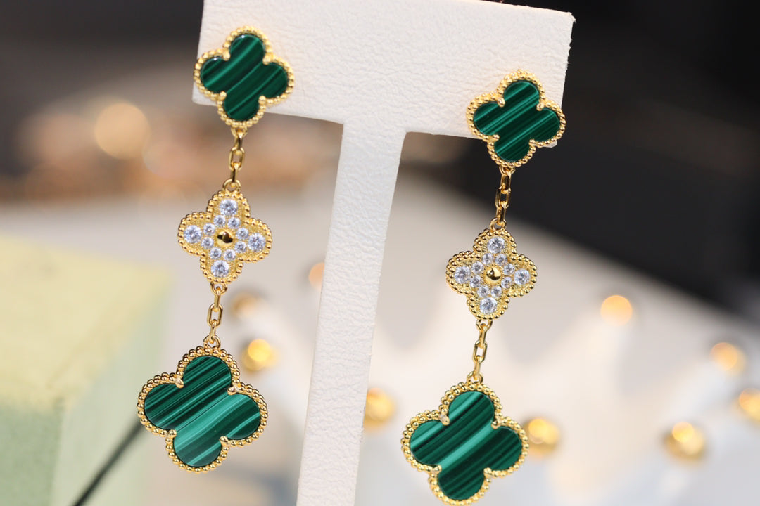 [RAFFINE]CLOVER EARRINGS GOLD MALACHITE DIAMOND 3 MOTIF