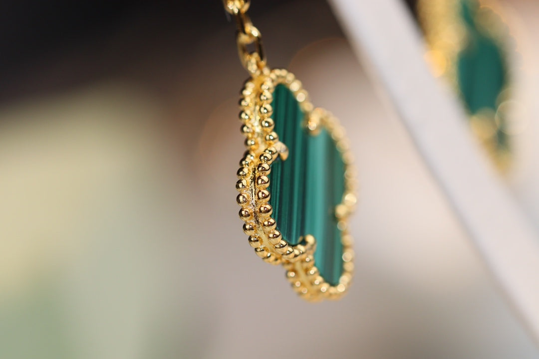 [RAFFINE]CLOVER EARRINGS GOLD MALACHITE DIAMOND 3 MOTIF