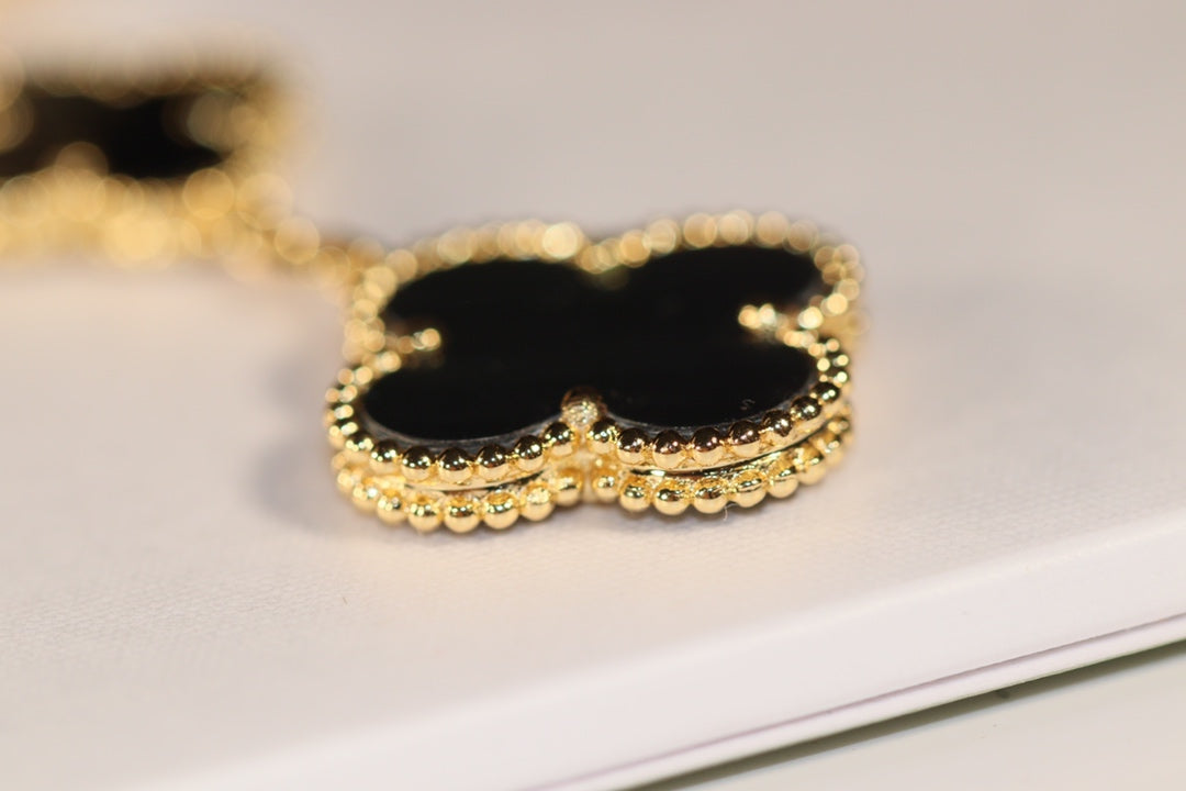 [RAFFINE]CLOVER EARRINGS GOLD ONYX MOP 3 MOTIF