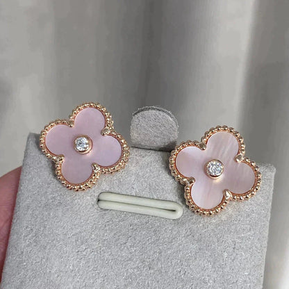 [RAFFINE]CLOVER MEDIUM 1 MOTIFS  PINK MOP DIAMOND EARRINGS