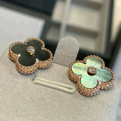 [RAFFINE]CLOVER MEDIUM 1 MOTIFS GRAY MOP  DIAMOND EARRINGS