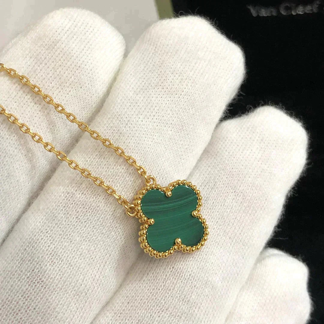 [RAFFINE]CLOVER 15MM MALACHITE SINGLE FLOWER  NECKLACE