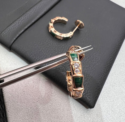 [RAFFINE] PENDIENTES SERPENTI DE MALAQUITA EN ORO ROSA