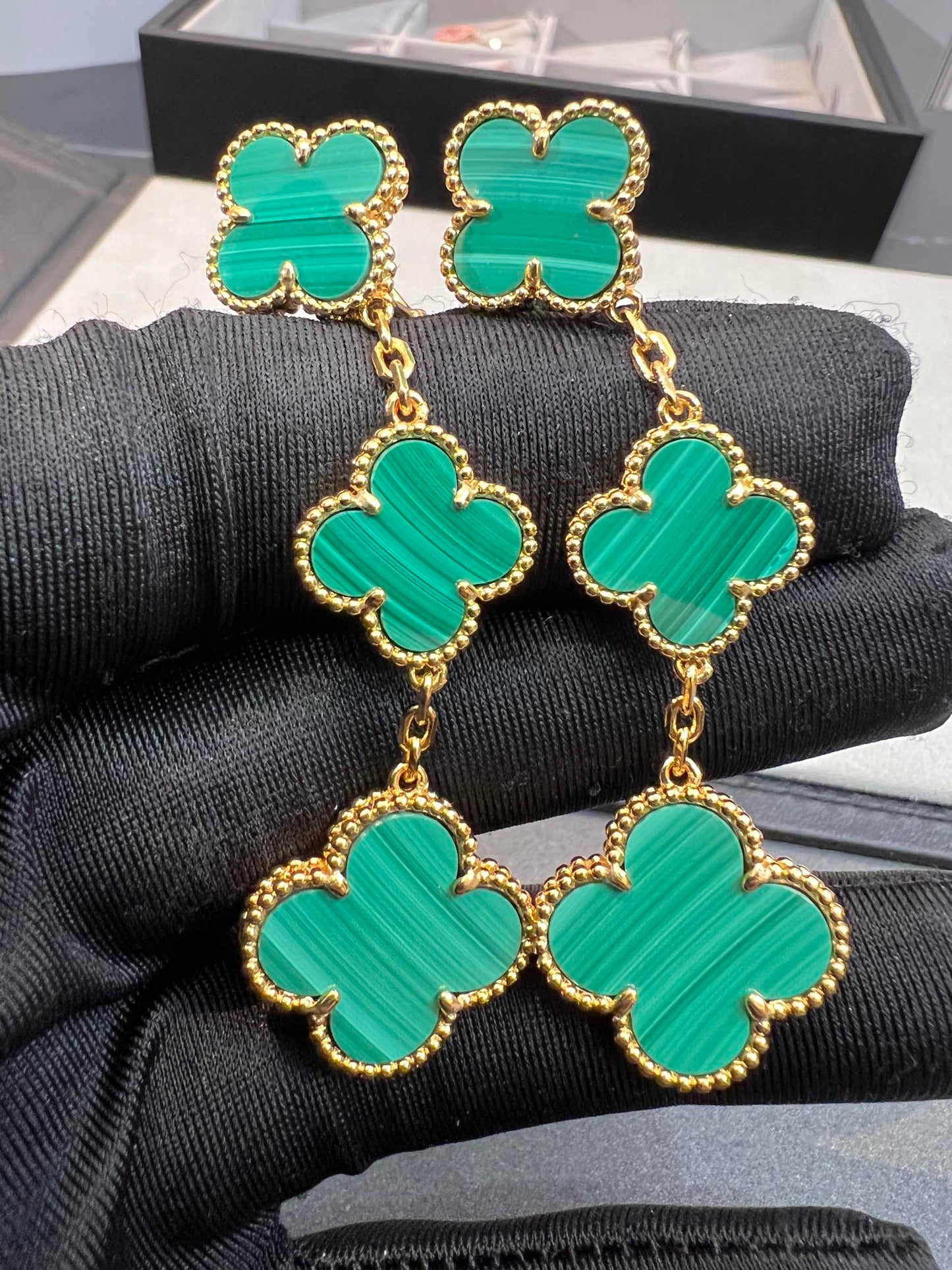 [RAFFINE]CLOVER MALACHITE 3 MOTIFS GOLD