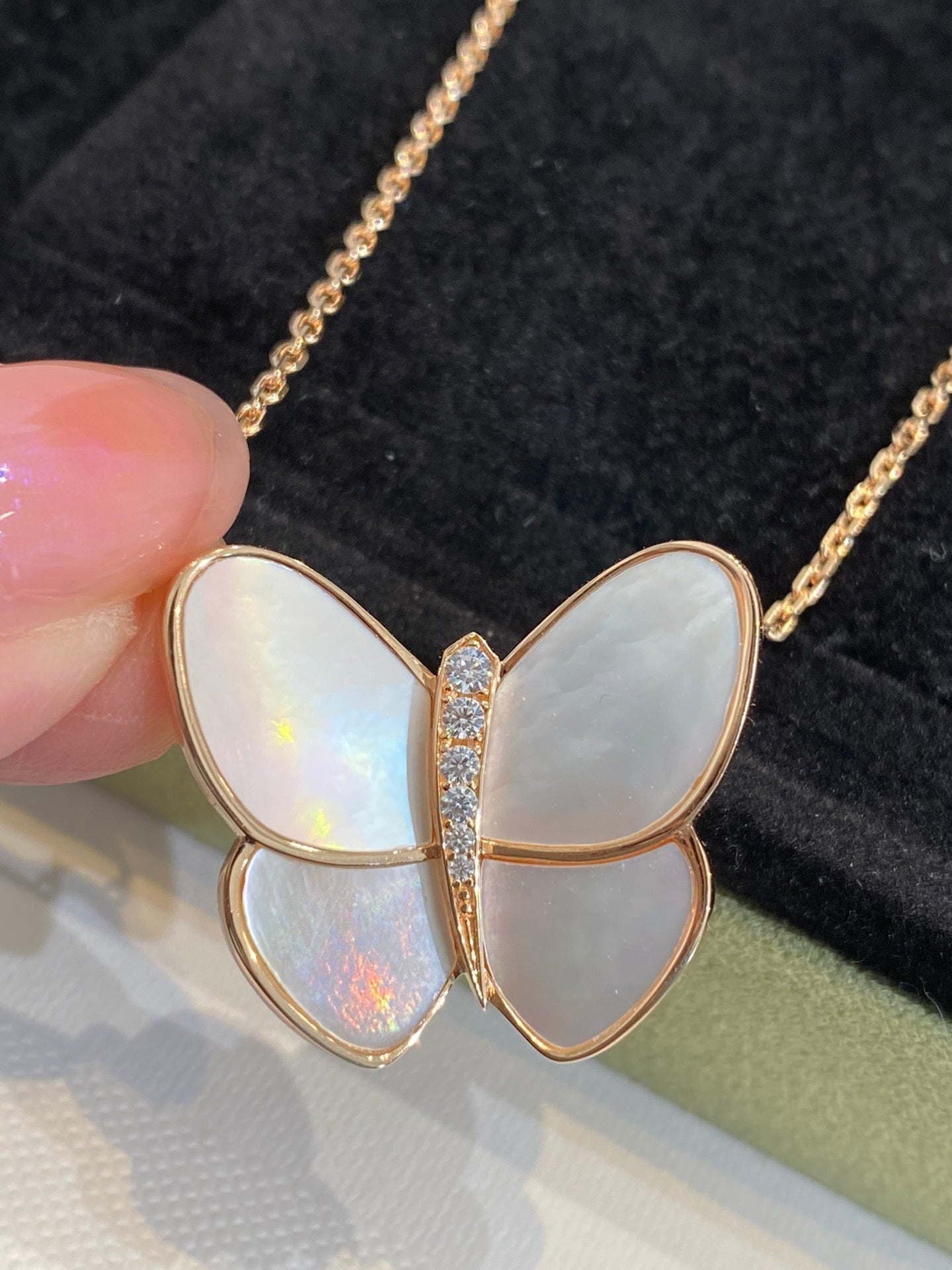 [RAFFINE]BUTTERFLY GOLD MOP DIAMOND NECKLACE