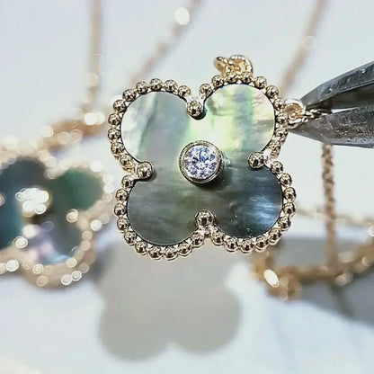 [RAFFINE]CLOVER 15MM DIAMOND AND MOTHER-OF-GREY NECKLACE