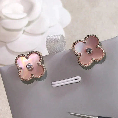 [RAFFINE]CLOVER MEDIUM 1 MOTIFS  PINK MOP DIAMOND EARRINGS