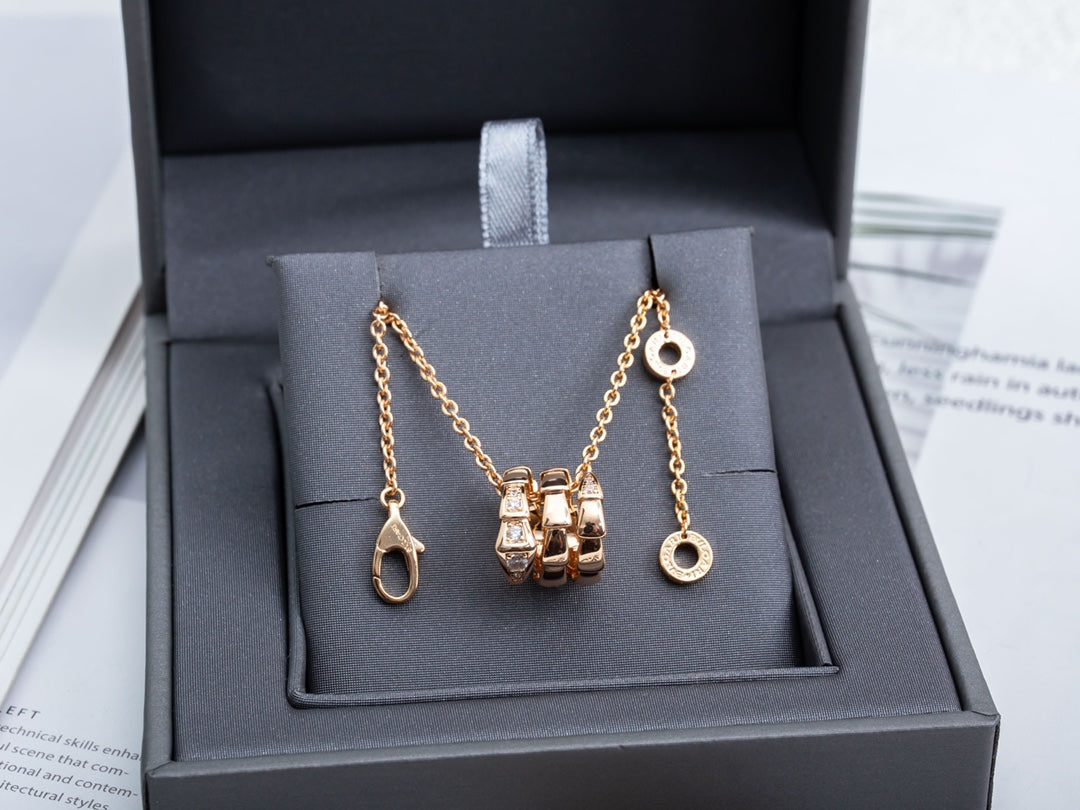 [RAFFINE] COLLAR SERPENTI DE ORO ROSA CON DIAMANTE