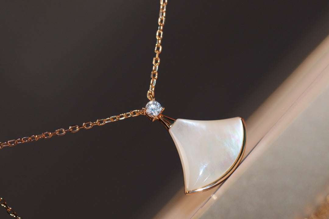 [RAFFINE] COLLAR DREAM BLANCO MOP ORO ROSA 1 DIAMANTE